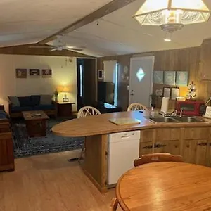 Dorothy And Johns Ocean Md Vacation Sleeps 8 - 3 Bedrooms 2 Full Bath , Ocean City United States
